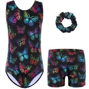 Ärmlös gymnastikdräkt med shorts och hårsnodd i fjärilsmönster.