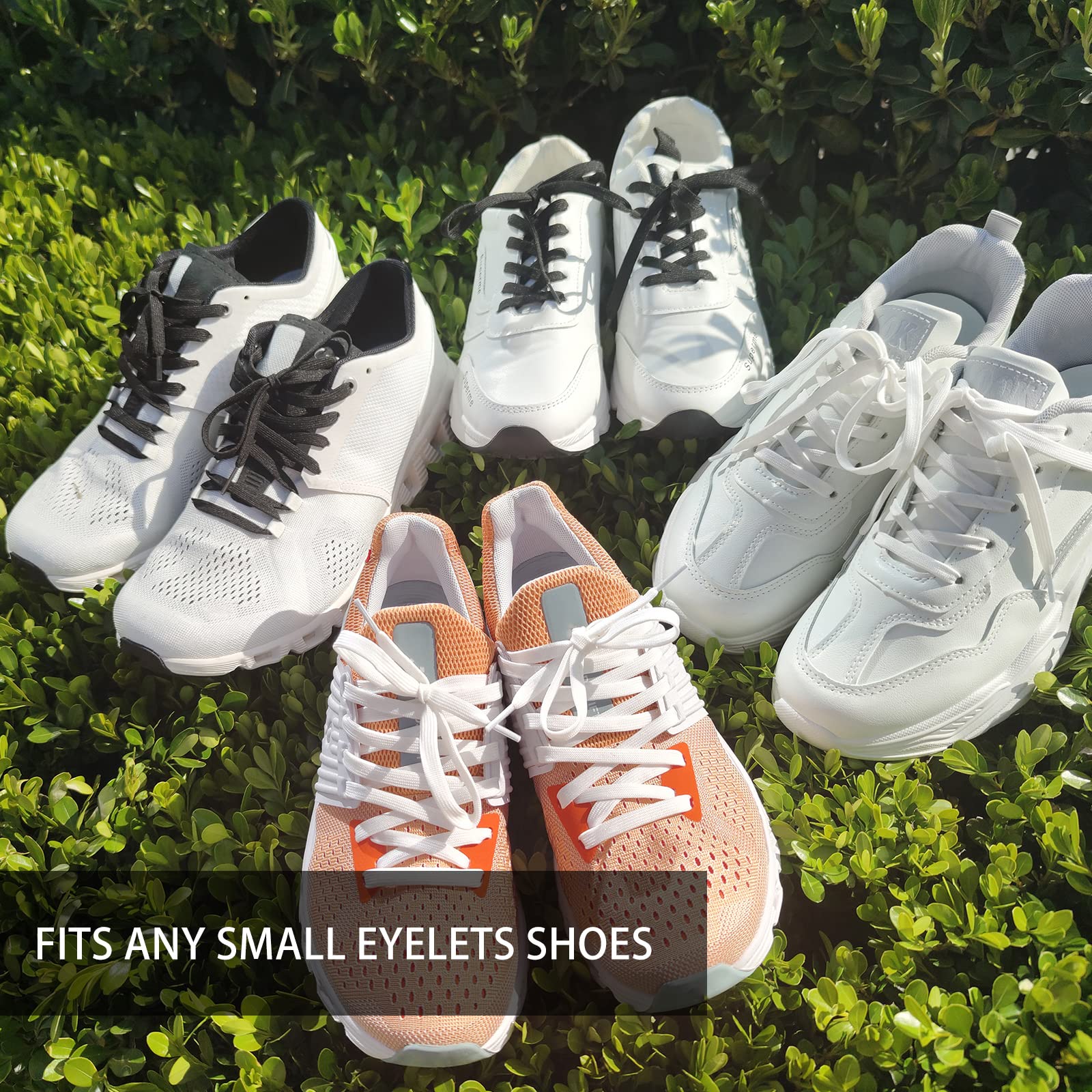 Vita skosnören syns knutna i flera par sneakers på grönt underlag.